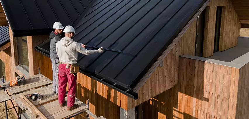 Metal Roof Maintenance in Belleville